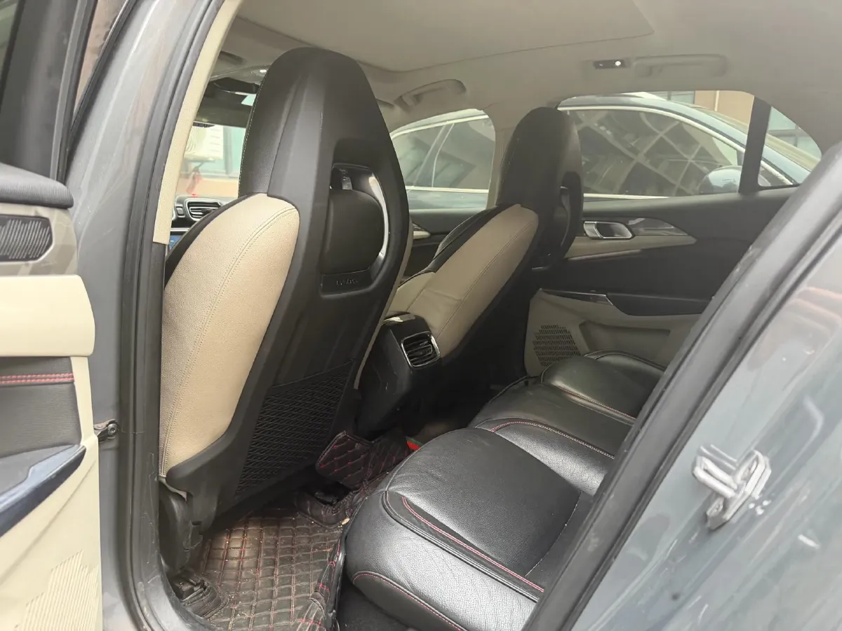 2018 Toyota C-HR 2.0L 171HP L4 CVT,autocango,china used car exporter,china ev exporter,chinese used car exporter,chinese used ev exporter