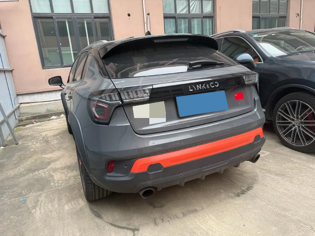2018 Toyota C-HR 2.0L 171HP L4 CVT,autocango,china used car exporter,china ev exporter,chinese used car exporter,chinese used ev exporter