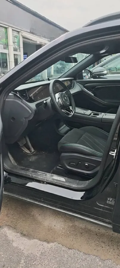 2025 Voyah FREE 1.5T 150HP L4 REEV 43KWH,autocango,china used car exporter,china ev exporter,chinese used car exporter,chinese used ev exporter