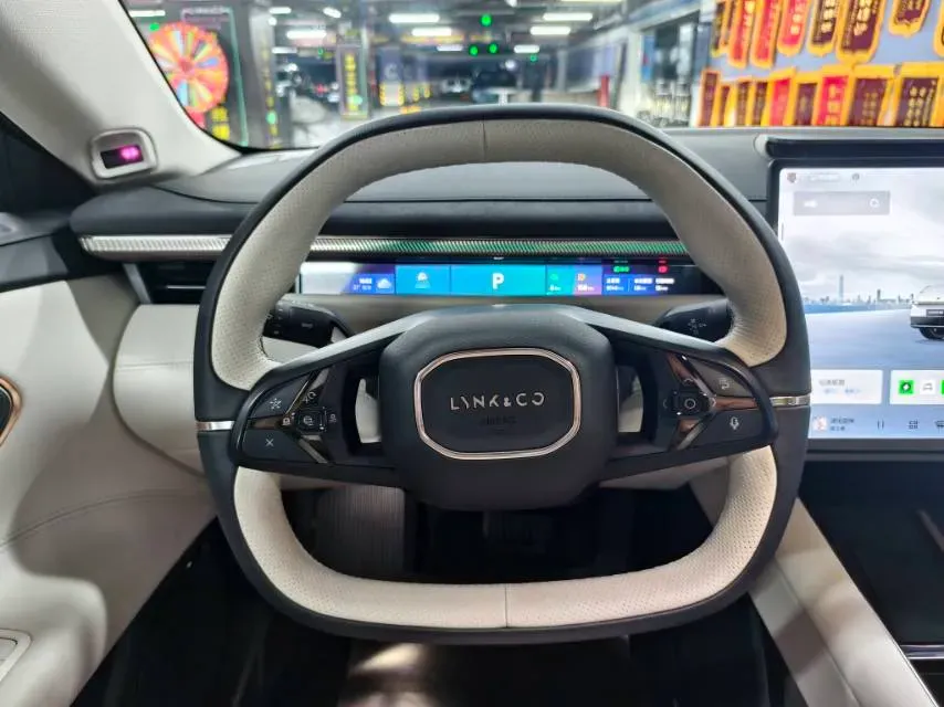 2025 LYNK&CO 10 EM-P 1.5T 163HP L4 3DHT PHEV,autocango,china used car exporter,china ev exporter,chinese used car exporter,chinese used ev exporter