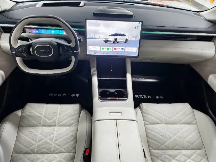 2025 LYNK&CO 10 EM-P 1.5T 163HP L4 3DHT PHEV,autocango,china used car exporter,china ev exporter,chinese used car exporter,chinese used ev exporter