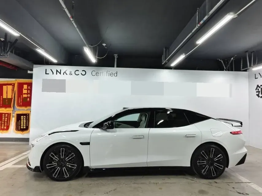 2025 LYNK&CO 10 EM-P 1.5T 163HP L4 3DHT PHEV,autocango,china used car exporter,china ev exporter,chinese used car exporter,chinese used ev exporter