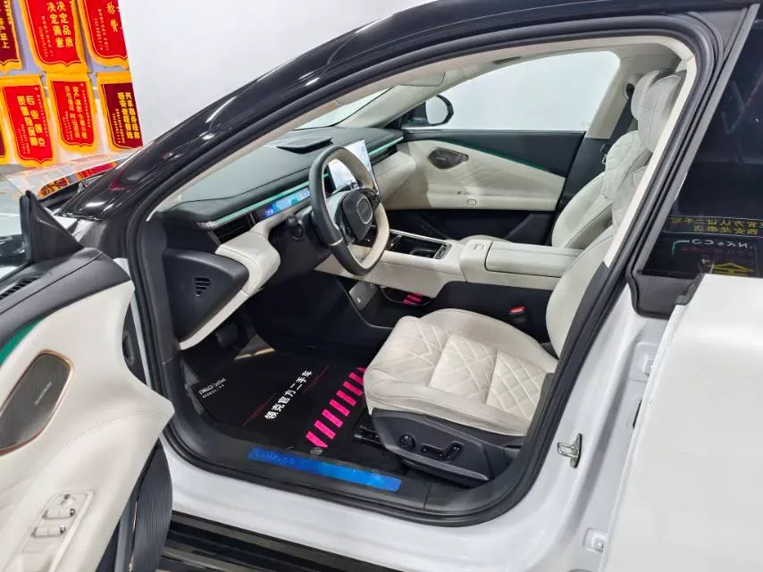 2025 LYNK&CO 10 EM-P 1.5T 163HP L4 3DHT PHEV,autocango,china used car exporter,china ev exporter,chinese used car exporter,chinese used ev exporter