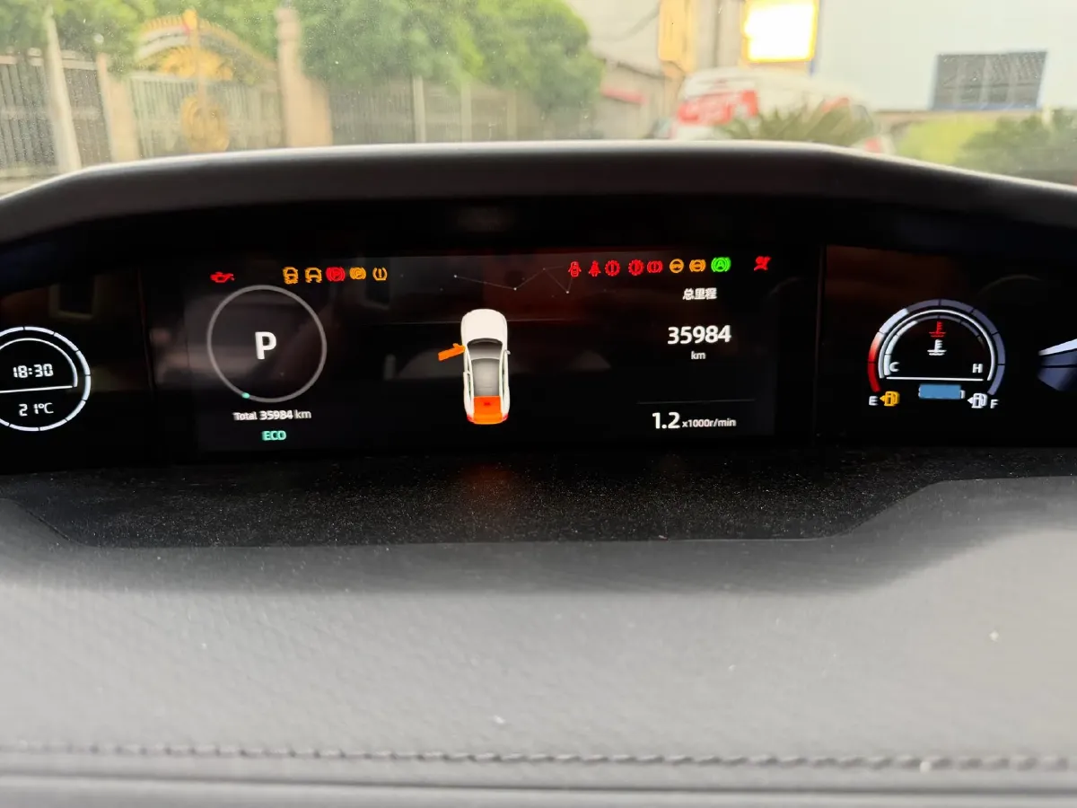 2022 ChangAn UNI-V 1.5T 188HP L4 7DCT,autocango,china used car exporter,china ev exporter,chinese used car exporter,chinese used ev exporter
