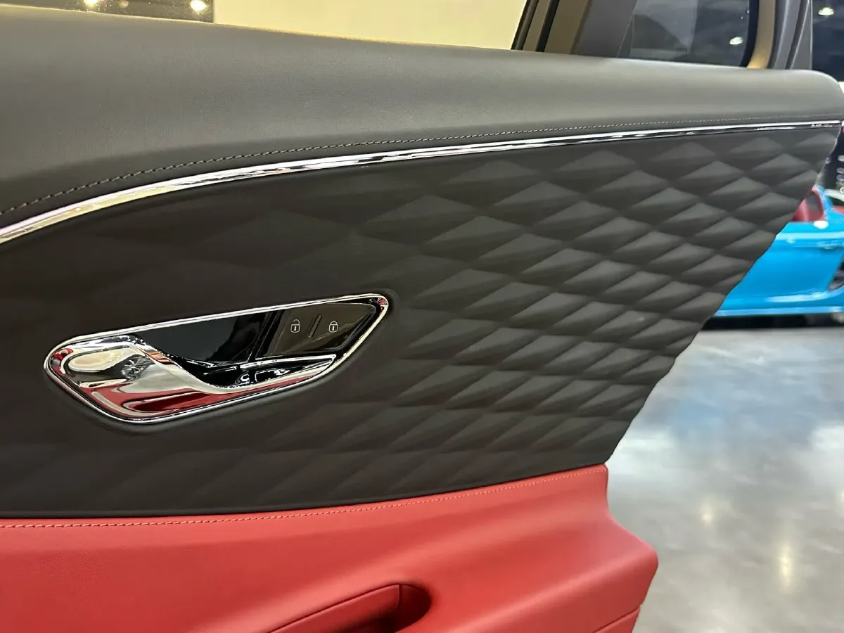 2022 Bentley Flying Spur 2.9T 416HP V6 8DCT PHEV 18KWH,autocango,china used car exporter,china ev exporter,chinese used car exporter,chinese used ev exporter