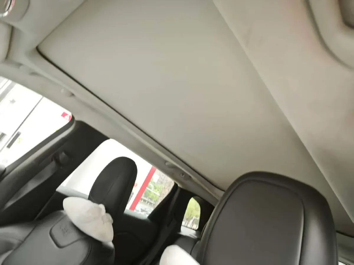 2017 Jeep Cherokee 2.0L 155HP L4 9AT,autocango,china used car exporter,china ev exporter,chinese used car exporter,chinese used ev exporter