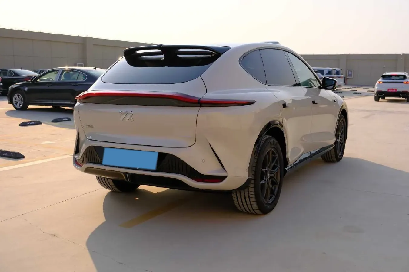 2024 IM LS7 BEV 90KWH,autocango,china used car exporter,china ev exporter,chinese used car exporter,chinese used ev exporter