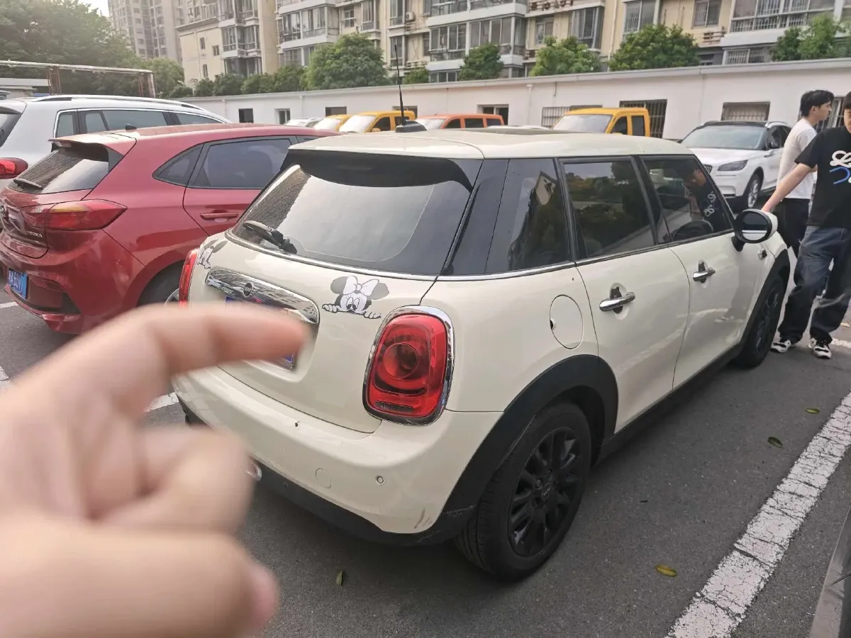 2020 MINI MINI 1.5T 102HP L3 7DCT,autocango,china used car exporter,china ev exporter,chinese used car exporter,chinese used ev exporter