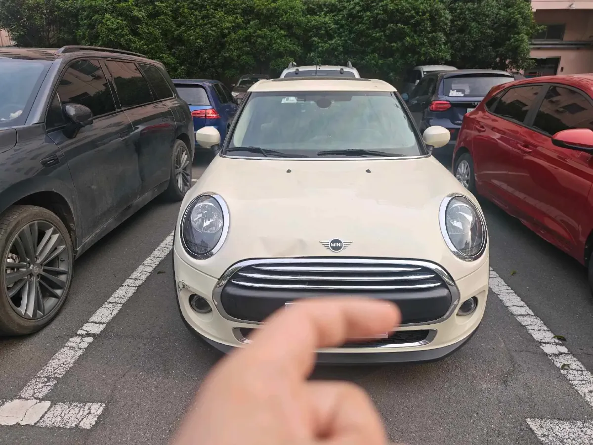 2020 MINI MINI 1.5T 102HP L3 7DCT,autocango,china used car exporter,china ev exporter,chinese used car exporter,chinese used ev exporter