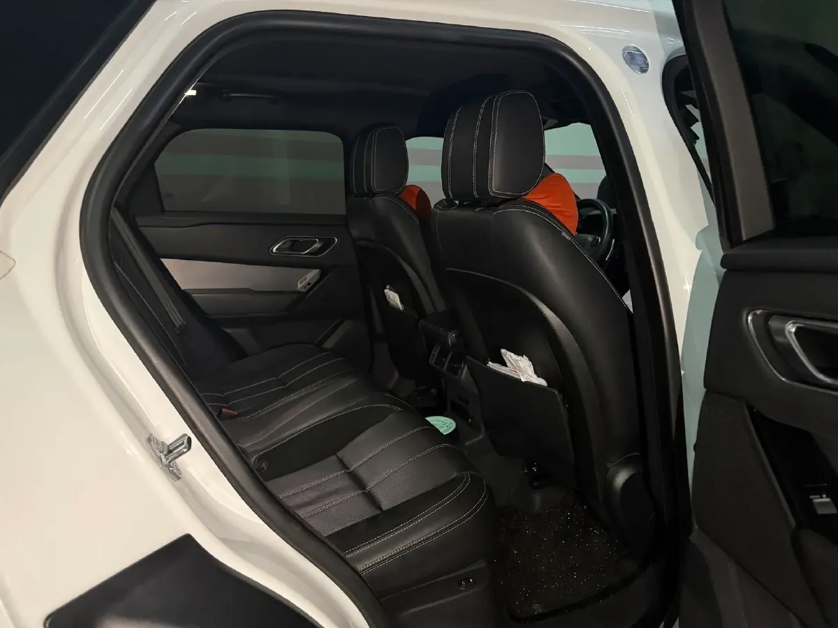 2019 Land Rover Range Rover Velar 2.0T 250HP L4 8AT,autocango,china used car exporter,china ev exporter,chinese used car exporter,chinese used ev exporter
