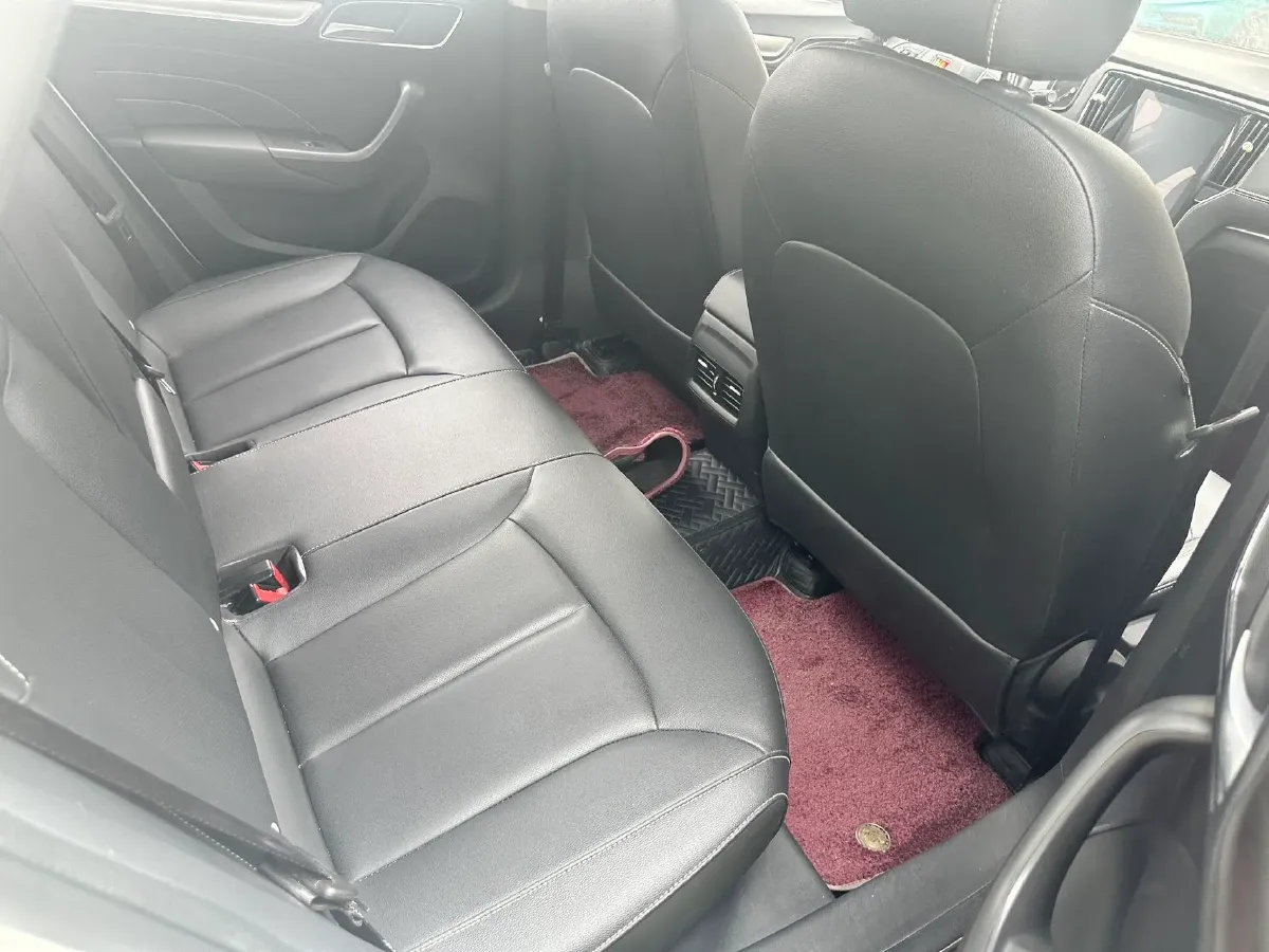 2020 Roewe i6 MAX 1.5T 173HP L4 7DCT,autocango,china used car exporter,china ev exporter,chinese used car exporter,chinese used ev exporter