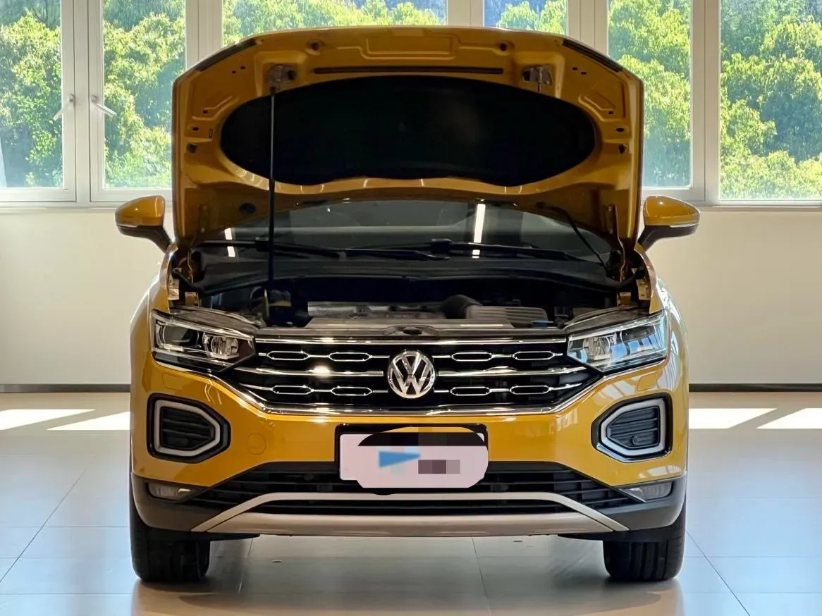 2019 Jeep Cherokee 2.0T 265HP L4 9AT,autocango,china used car exporter,china ev exporter,chinese used car exporter,chinese used ev exporter