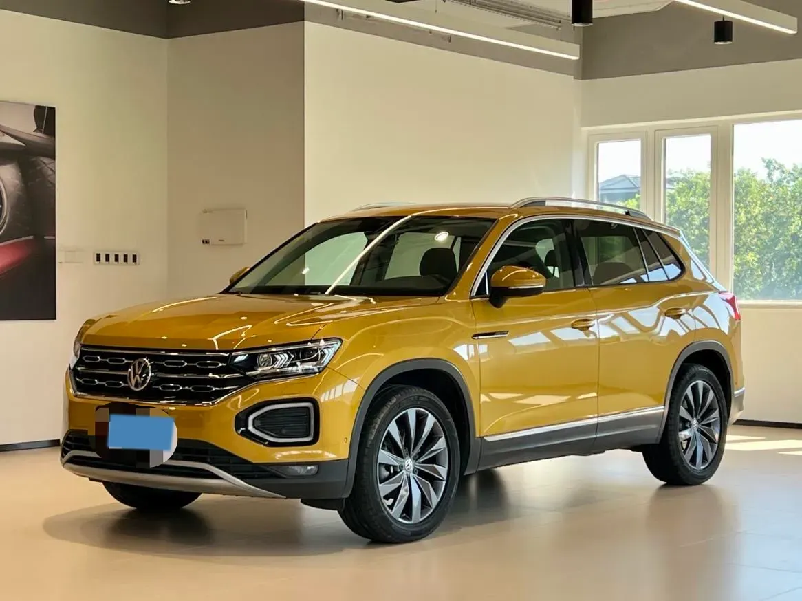 2019 Jeep Cherokee 2.0T 265HP L4 9AT,autocango,china used car exporter,china ev exporter,chinese used car exporter,chinese used ev exporter