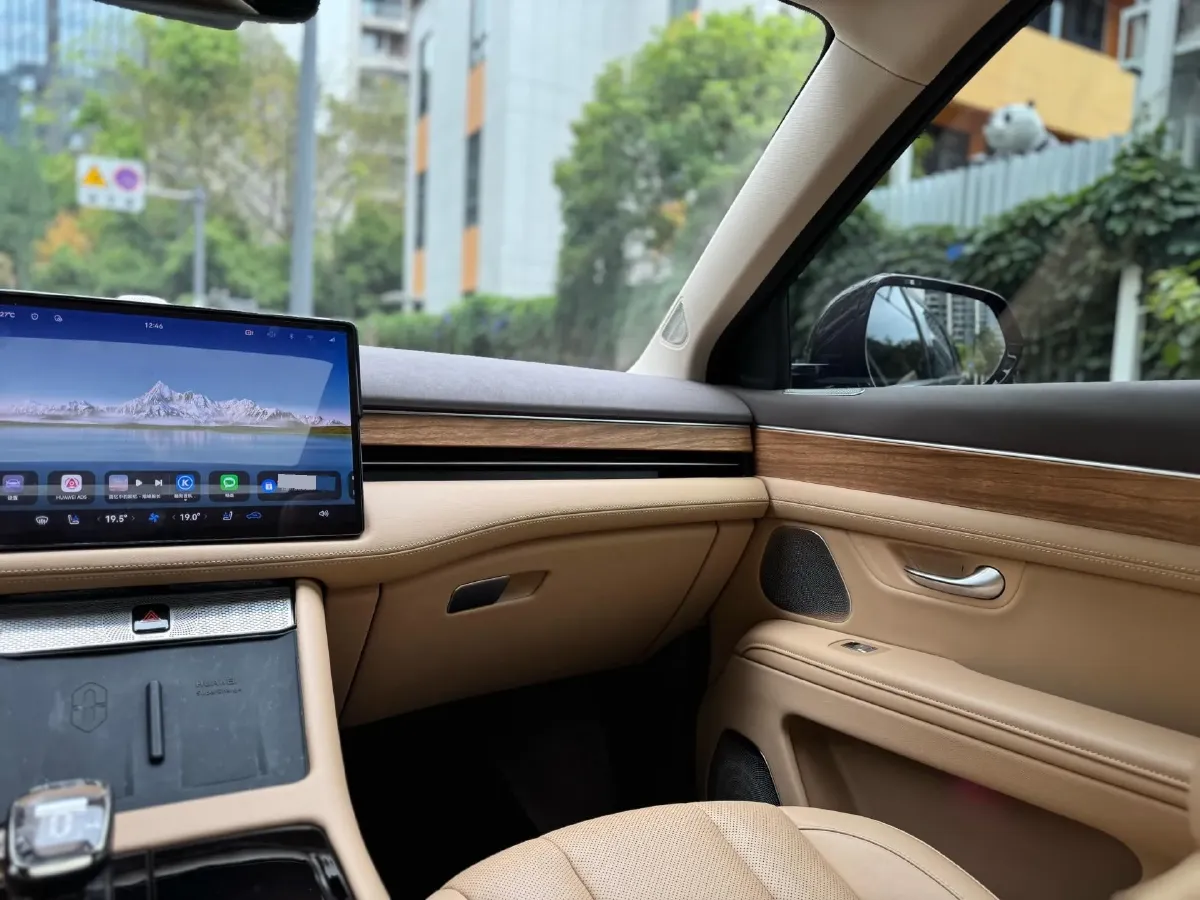 2024 AITO AITO M7 1.5T 152HP L4 REEV 40KWH,autocango,china used car exporter,china ev exporter,chinese used car exporter,chinese used ev exporter
