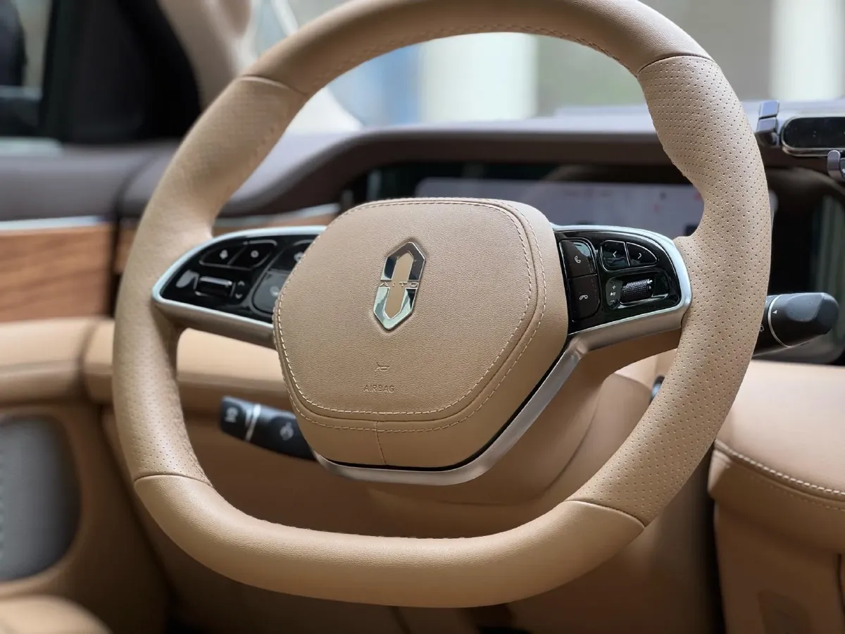 2024 AITO AITO M7 1.5T 152HP L4 REEV 40KWH,autocango,china used car exporter,china ev exporter,chinese used car exporter,chinese used ev exporter