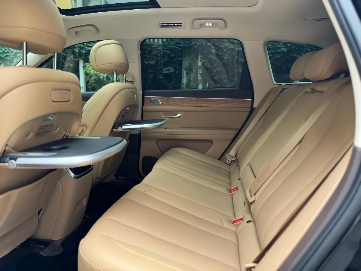 2024 AITO AITO M7 1.5T 152HP L4 REEV 40KWH,autocango,china used car exporter,china ev exporter,chinese used car exporter,chinese used ev exporter