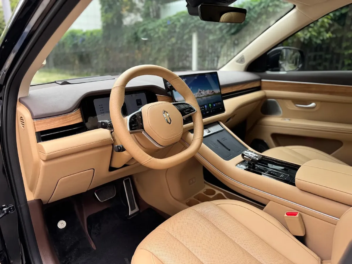 2024 AITO AITO M7 1.5T 152HP L4 REEV 40KWH,autocango,china used car exporter,china ev exporter,chinese used car exporter,chinese used ev exporter