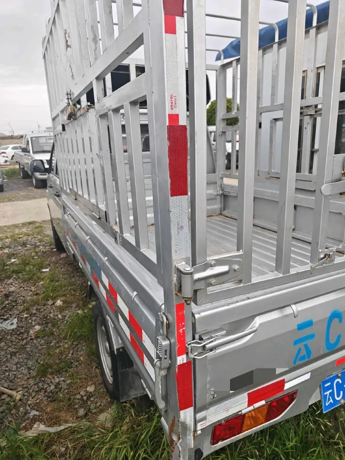 2023 WuLing RongGuang New Truck 1.5L 102HP L4 5MT,autocango,china used car exporter,china ev exporter,chinese used car exporter,chinese used ev exporter