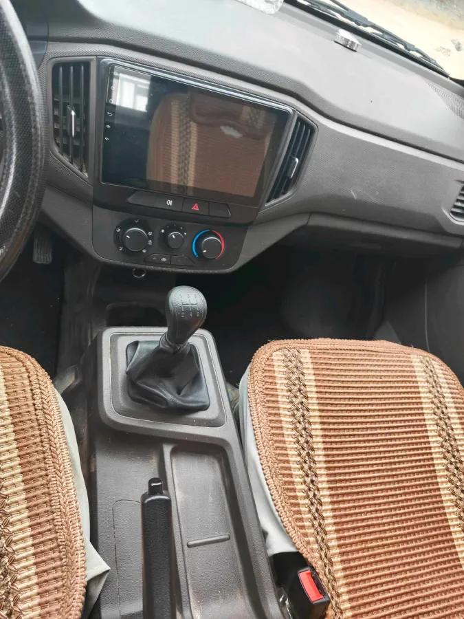 2023 WuLing RongGuang New Truck 1.5L 102HP L4 5MT,autocango,china used car exporter,china ev exporter,chinese used car exporter,chinese used ev exporter
