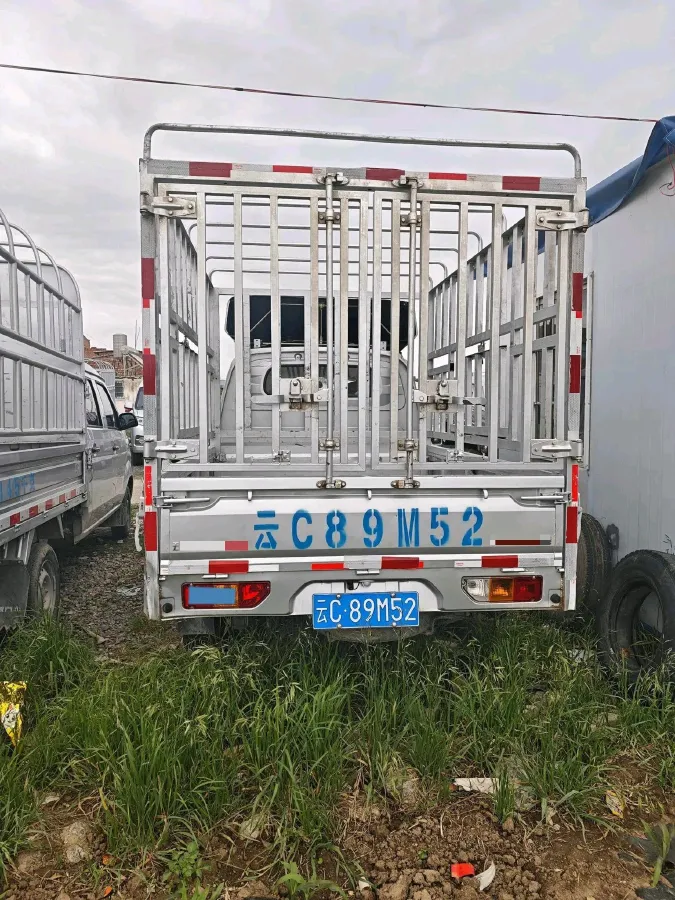 2023 WuLing RongGuang New Truck 1.5L 102HP L4 5MT,autocango,china used car exporter,china ev exporter,chinese used car exporter,chinese used ev exporter