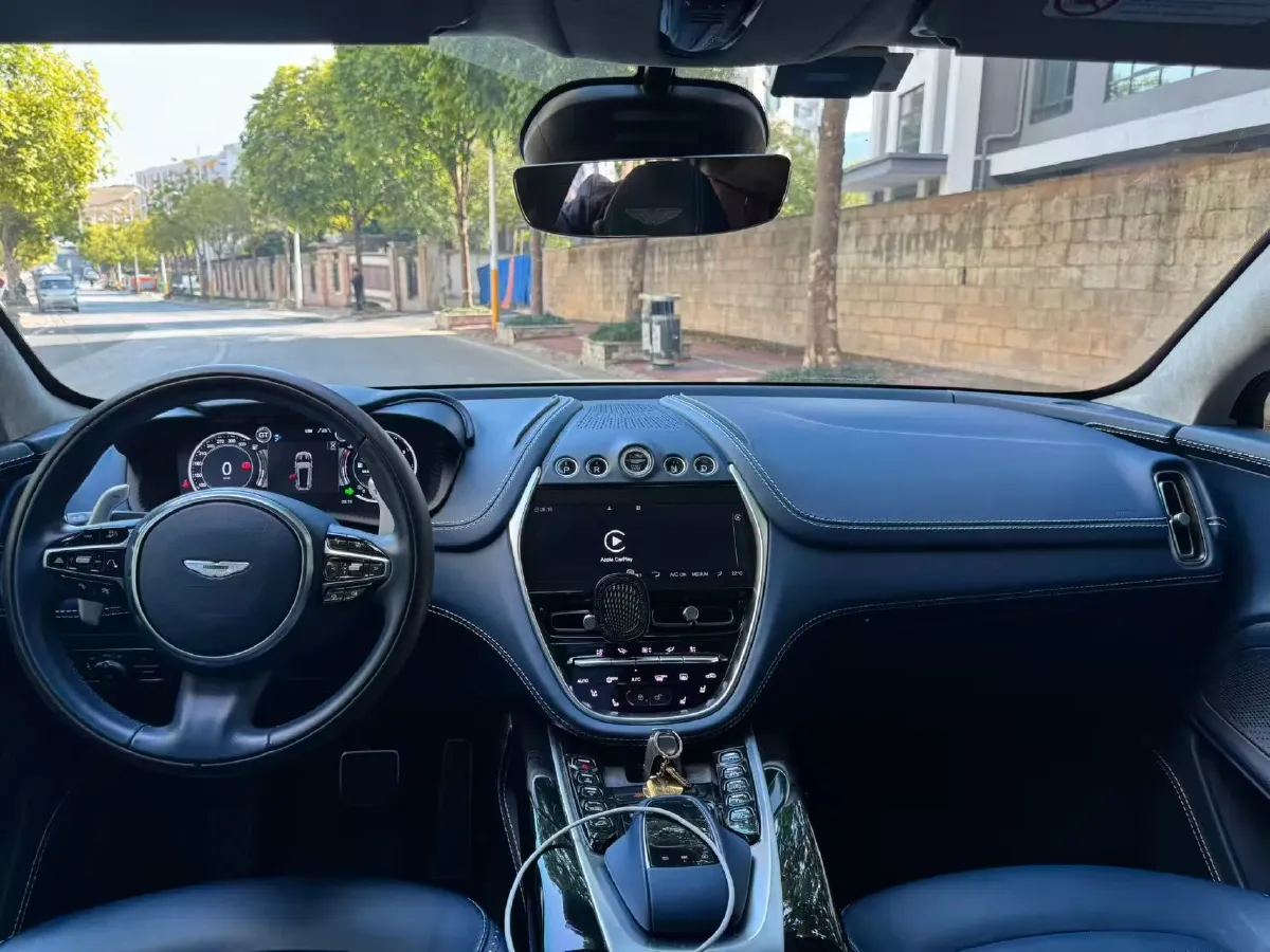 2020 Aston Martin DBX 4.0T 550HP V8 9AT,autocango,china used car exporter,china ev exporter,chinese used car exporter,chinese used ev exporter