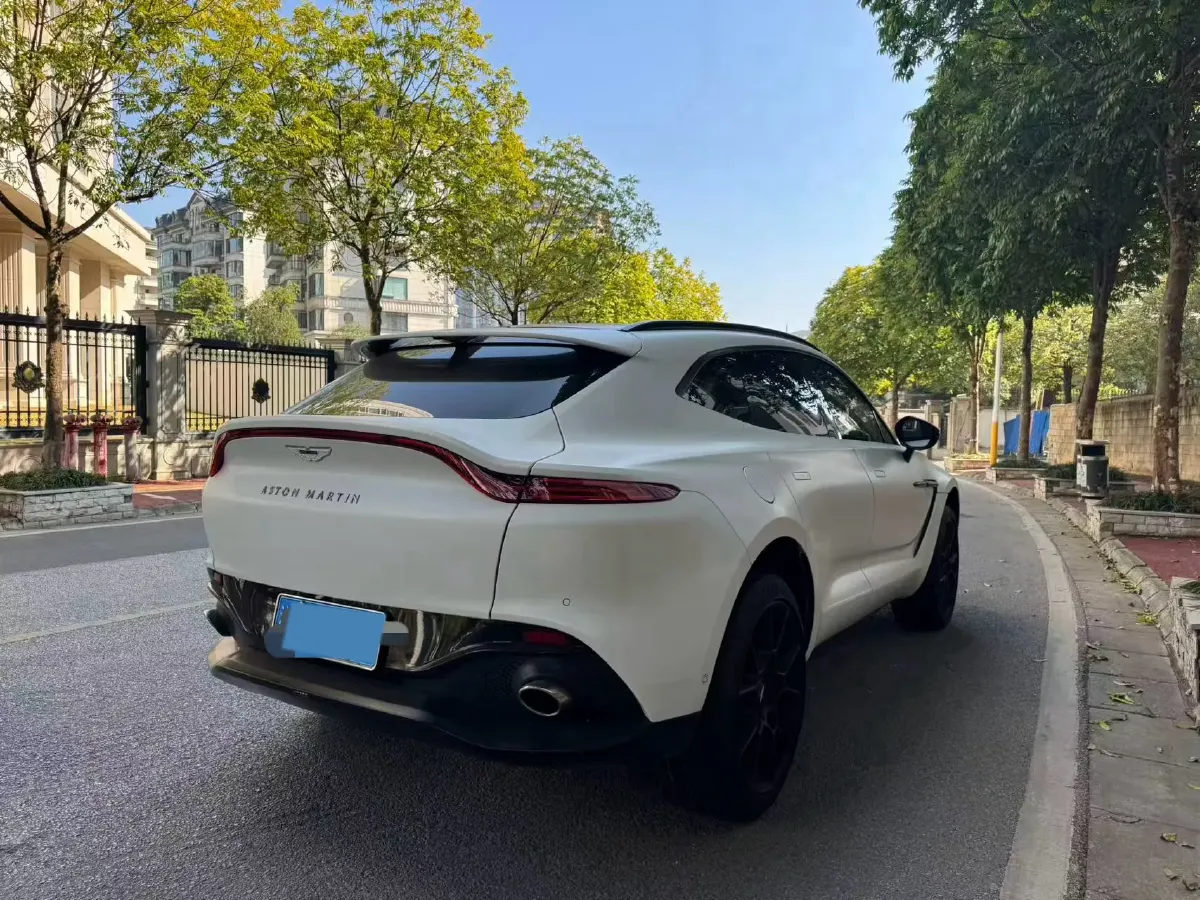 2020 Aston Martin DBX 4.0T 550HP V8 9AT,autocango,china used car exporter,china ev exporter,chinese used car exporter,chinese used ev exporter