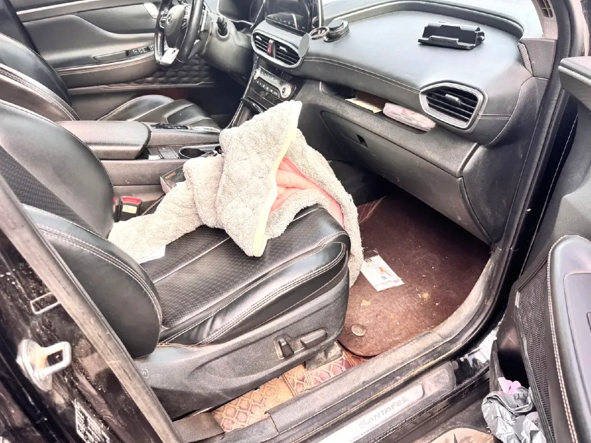 2019 Hyundai Santafe 2.0T 230HP L4 8AT,autocango,china used car exporter,china ev exporter,chinese used car exporter,chinese used ev exporter