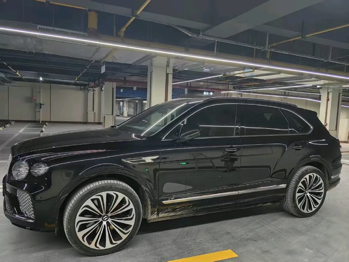 2021 Bentley Bentayga 4.0T 550HP V8 8AT,autocango,china used car exporter,china ev exporter,chinese used car exporter,chinese used ev exporter