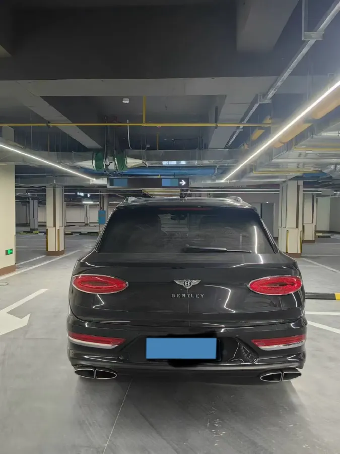 2021 Bentley Bentayga 4.0T 550HP V8 8AT,autocango,china used car exporter,china ev exporter,chinese used car exporter,chinese used ev exporter