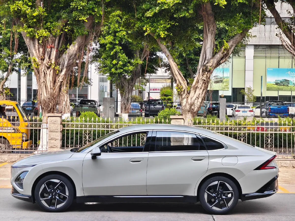 2023 WuLing XingGuang 1.5L 106HP L4 E-CVT PHEV 20.5KWH,autocango,china used car exporter,china ev exporter,chinese used car exporter,chinese used ev exporter