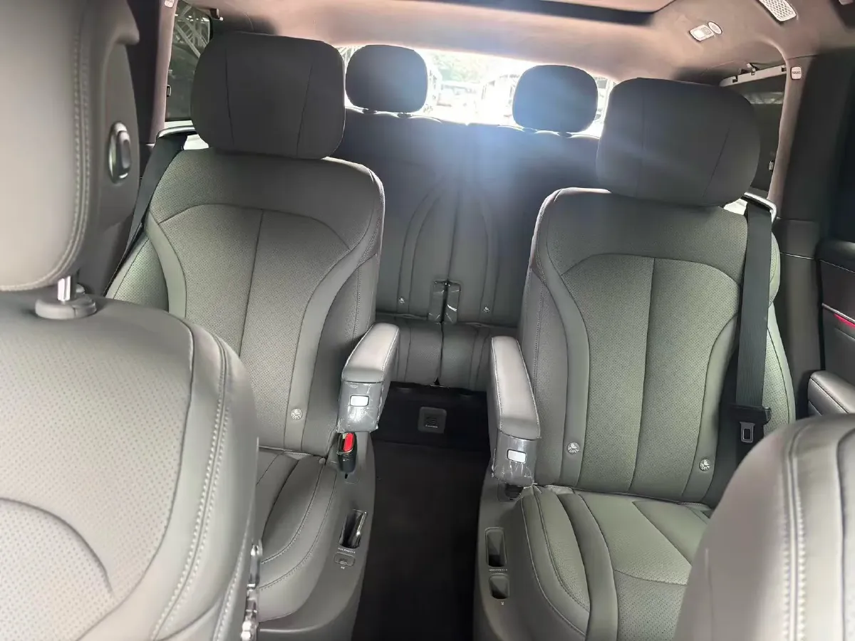 2026 Denza DenzaN9 2.0T 207HP L4 E-CVT PHEV,autocango,china used car exporter,china ev exporter,chinese used car exporter,chinese used ev exporter