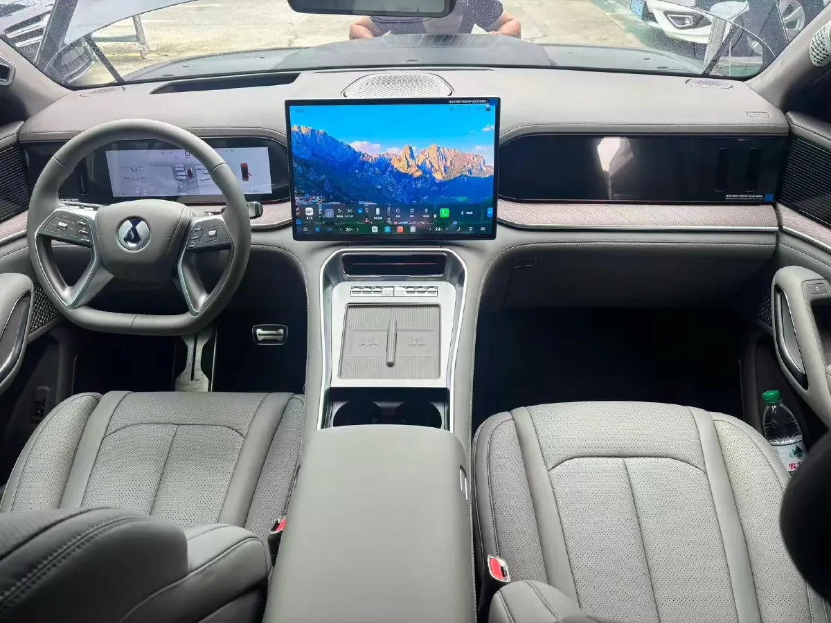2026 Denza DenzaN9 2.0T 207HP L4 E-CVT PHEV,autocango,china used car exporter,china ev exporter,chinese used car exporter,chinese used ev exporter