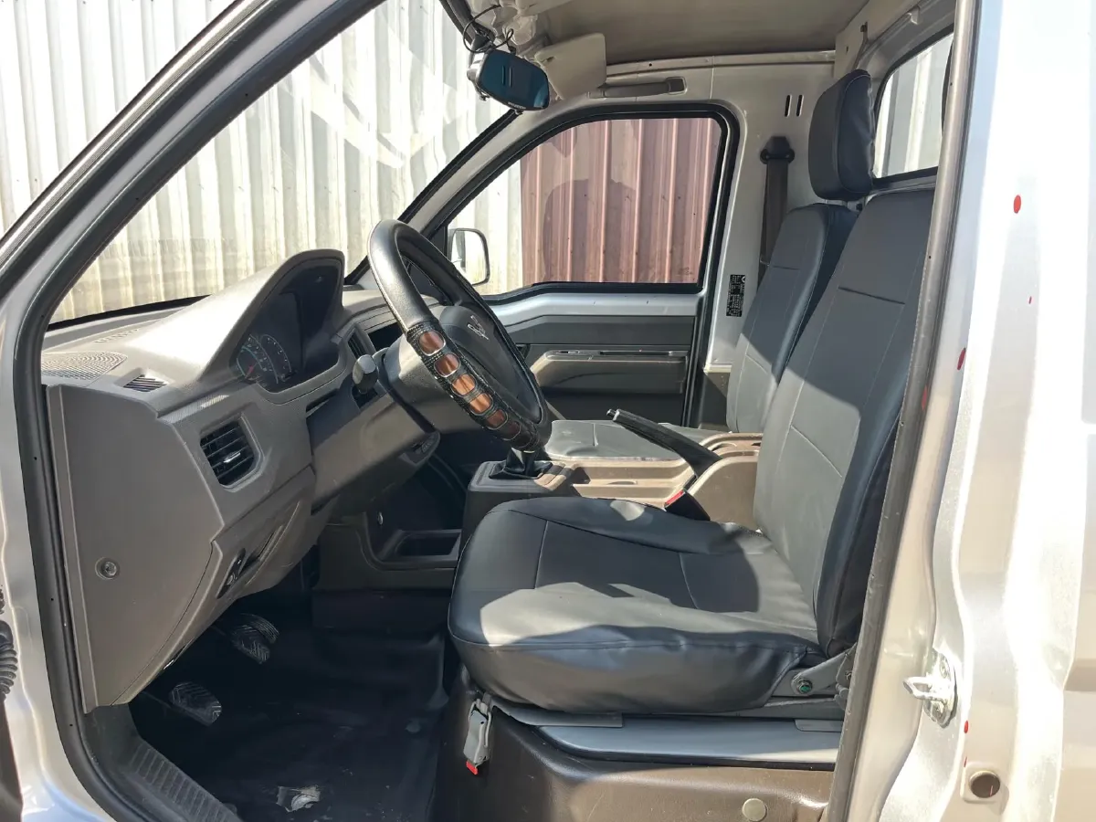 2021 NLM Motor QiTeng N50 1.5L 116HP L4 5MT,autocango,china used car exporter,china ev exporter,chinese used car exporter,chinese used ev exporter