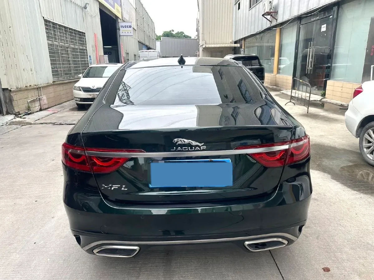 2023 Jaguar XFL 2.0T 250HP L4 8AT,autocango,china used car exporter,china ev exporter,chinese used car exporter,chinese used ev exporter