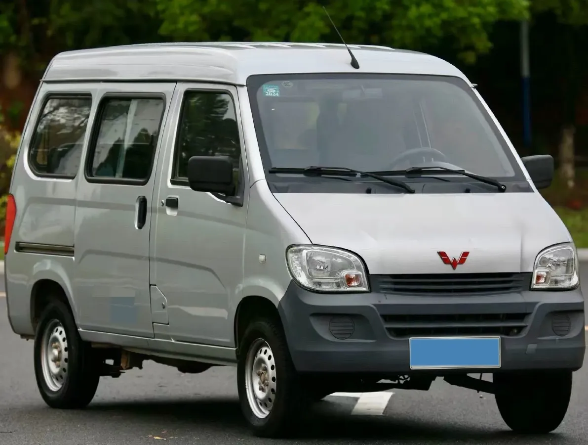 2015 WuLing ZhiGuang 1.2L 82HP L4 5MT,autocango,china used car exporter,china ev exporter,chinese used car exporter,chinese used ev exporter
