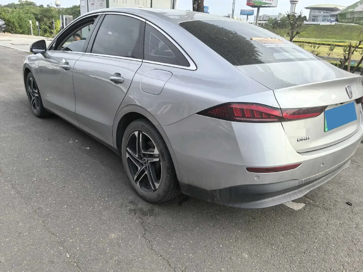 2023 Roewe D7 1.5L 112HP L4 1DHT PHEV 21.4KWH,autocango,china used car exporter,china ev exporter,chinese used car exporter,chinese used ev exporter