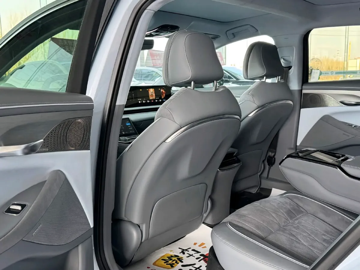 2023 Voyah ZhuiGuang BEV 82.11KWH,autocango,china used car exporter,china ev exporter,chinese used car exporter,chinese used ev exporter