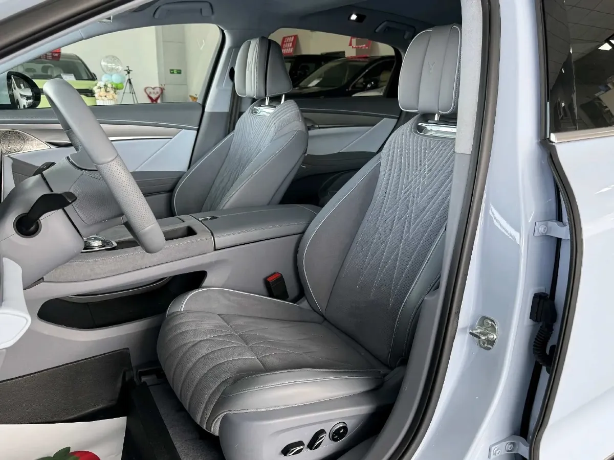 2023 Voyah ZhuiGuang BEV 82.11KWH,autocango,china used car exporter,china ev exporter,chinese used car exporter,chinese used ev exporter
