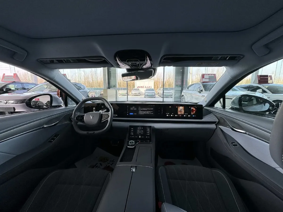 2023 Voyah ZhuiGuang BEV 82.11KWH,autocango,china used car exporter,china ev exporter,chinese used car exporter,chinese used ev exporter