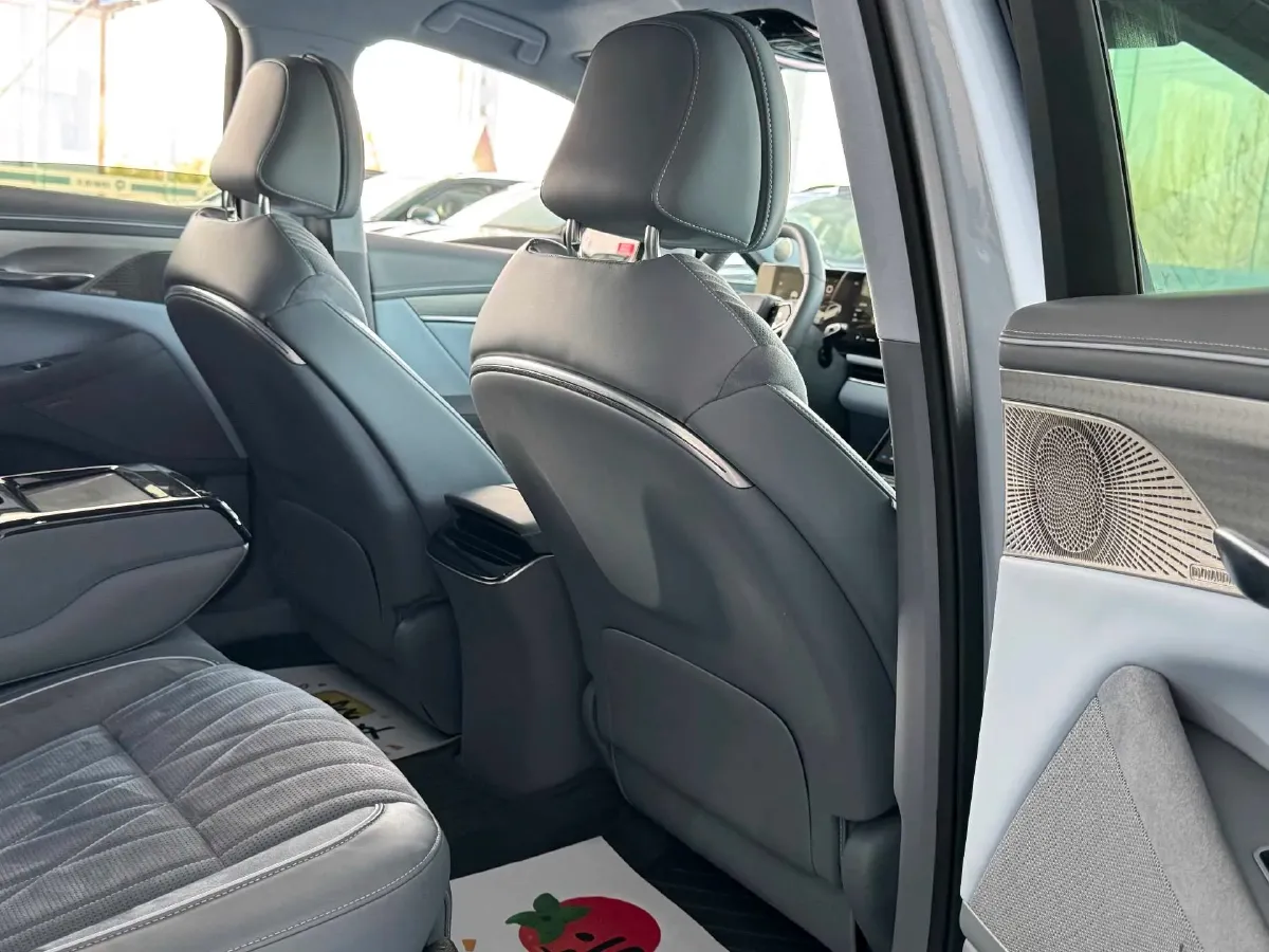 2023 Voyah ZhuiGuang BEV 82.11KWH,autocango,china used car exporter,china ev exporter,chinese used car exporter,chinese used ev exporter