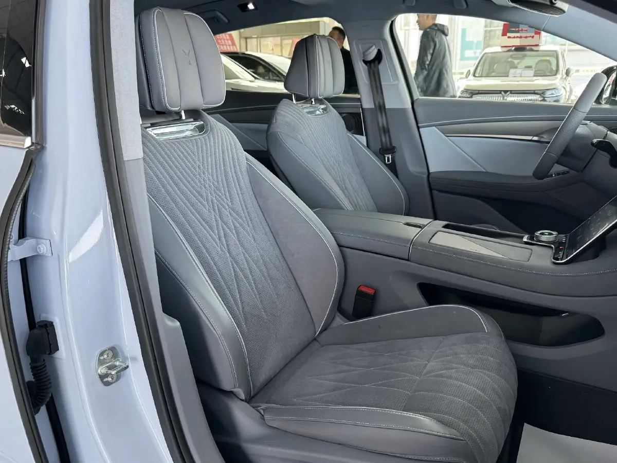 2023 Voyah ZhuiGuang BEV 82.11KWH,autocango,china used car exporter,china ev exporter,chinese used car exporter,chinese used ev exporter