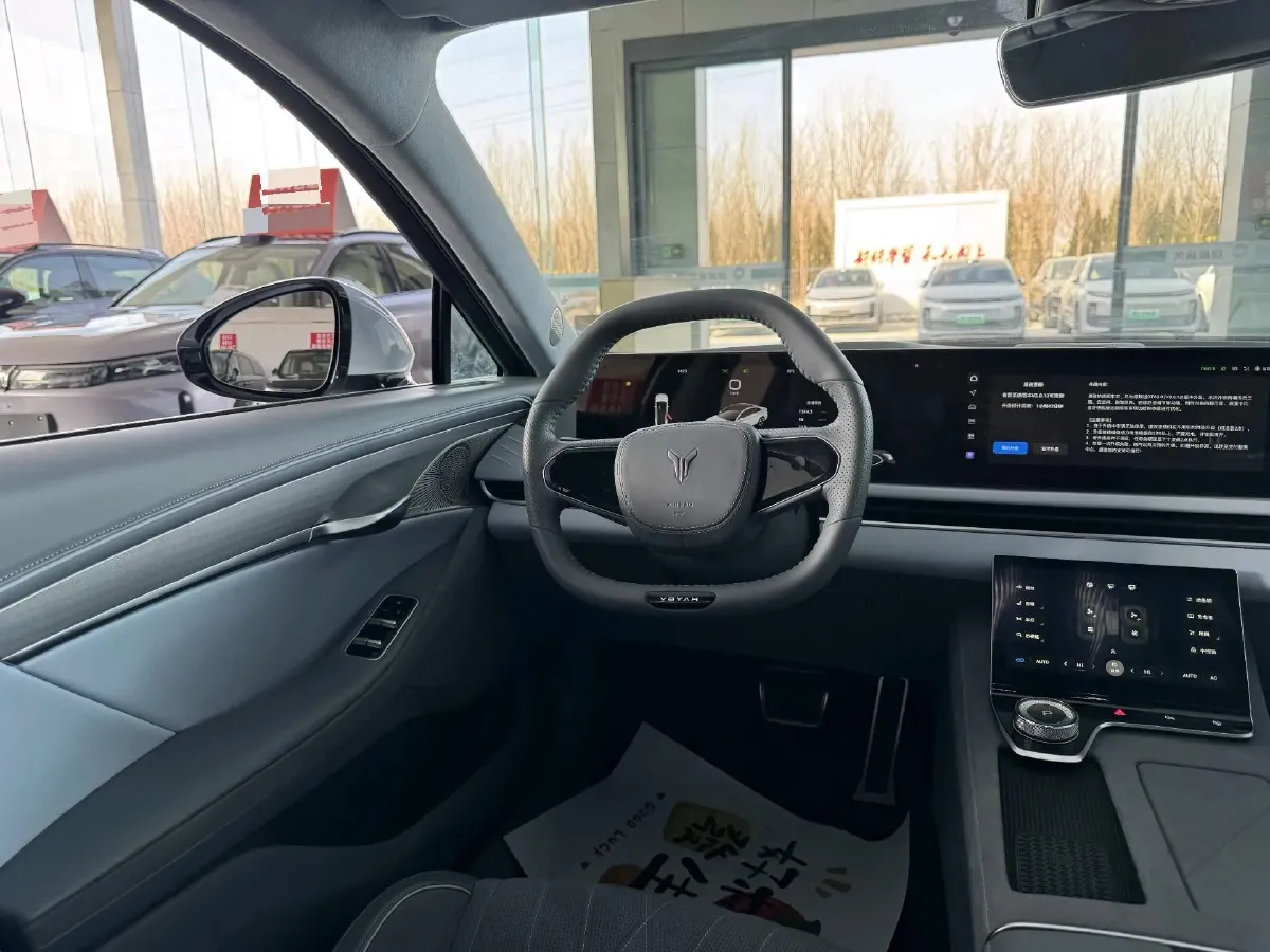 2023 Voyah ZhuiGuang BEV 82.11KWH,autocango,china used car exporter,china ev exporter,chinese used car exporter,chinese used ev exporter