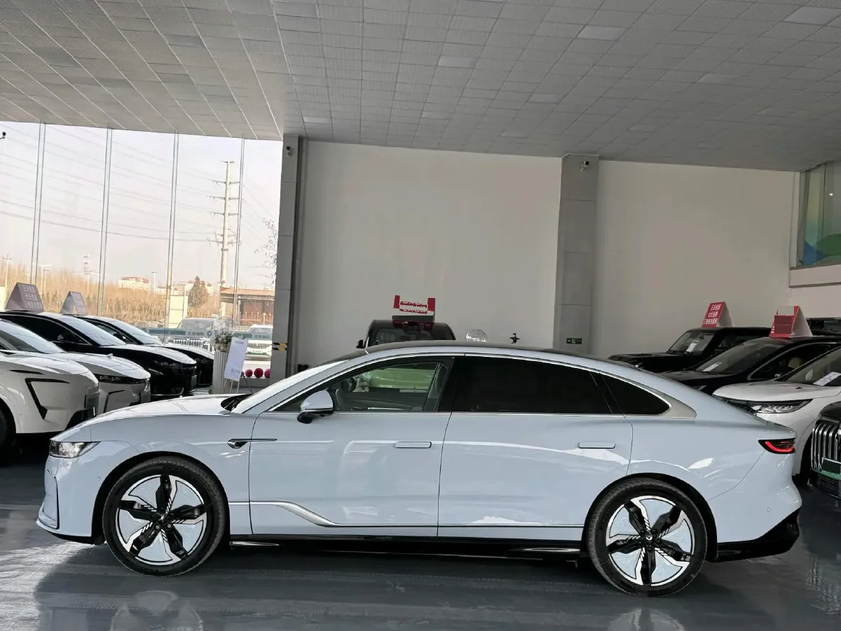 2023 Voyah ZhuiGuang BEV 82.11KWH,autocango,china used car exporter,china ev exporter,chinese used car exporter,chinese used ev exporter
