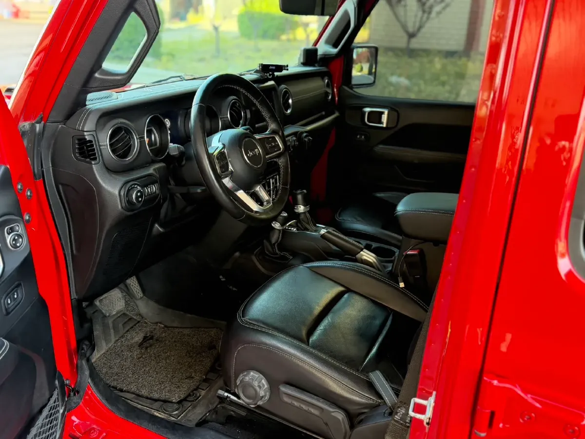 2019 Jeep Wrangler 2.0T 266HP L4 8AT,autocango,china used car exporter,china ev exporter,chinese used car exporter,chinese used ev exporter
