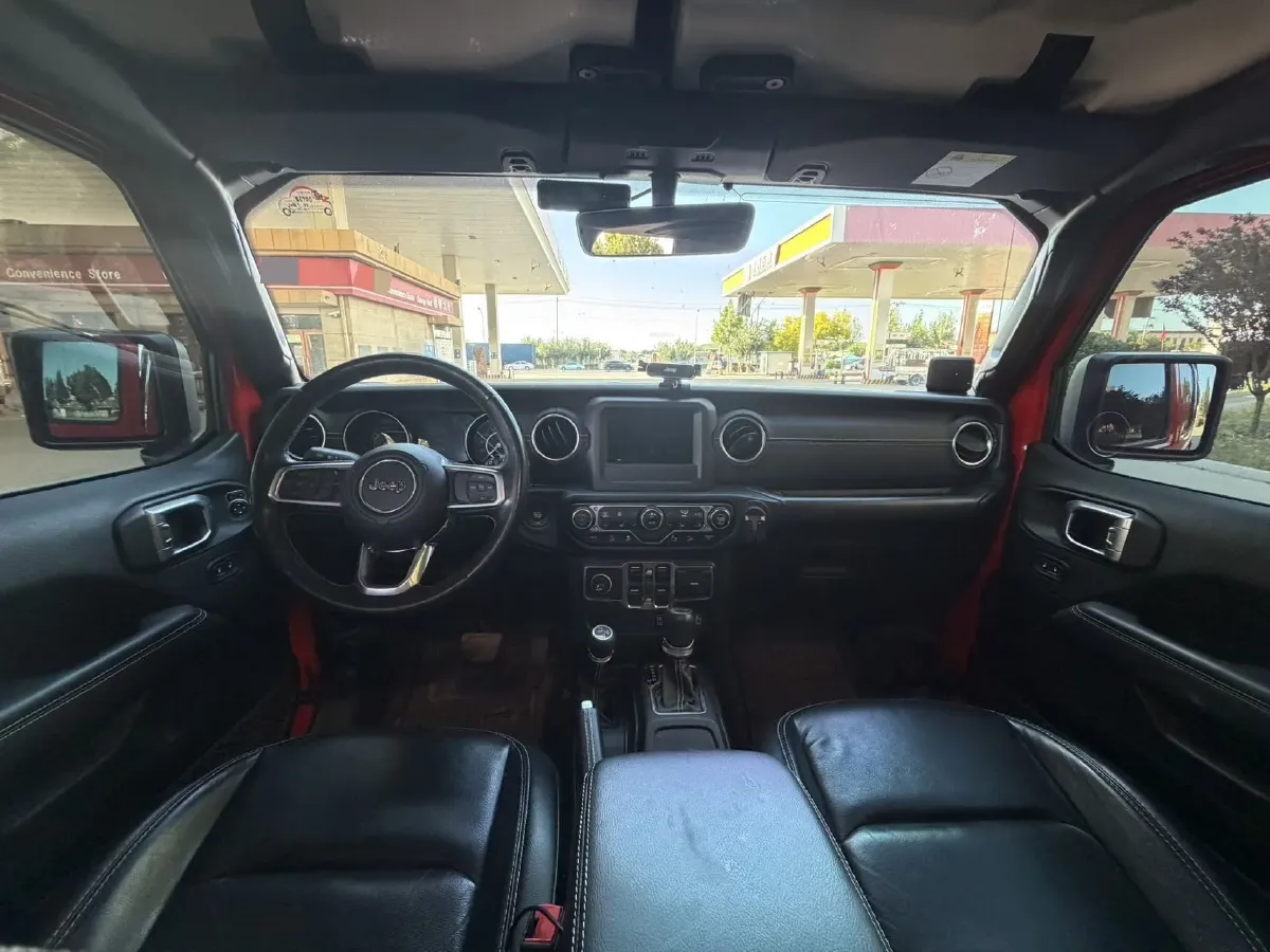 2019 Jeep Wrangler 2.0T 266HP L4 8AT,autocango,china used car exporter,china ev exporter,chinese used car exporter,chinese used ev exporter