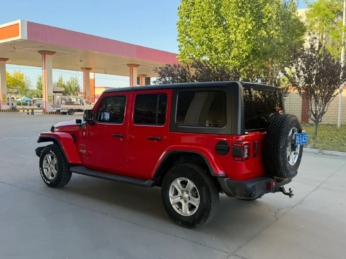 2019 Jeep Wrangler 2.0T 266HP L4 8AT,autocango,china used car exporter,china ev exporter,chinese used car exporter,chinese used ev exporter