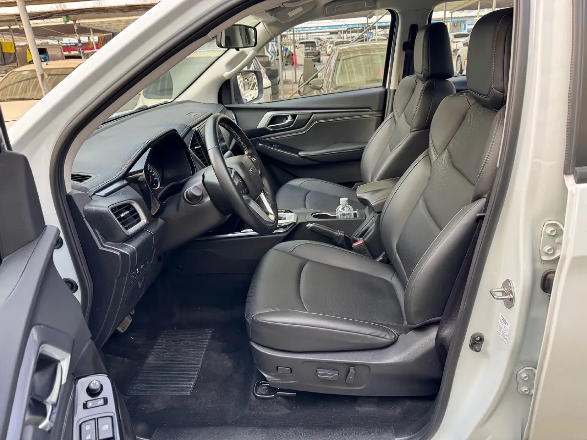 2021 Isuzu D-MAX 1.9T 163HP L4 6AT,autocango,china used car exporter,china ev exporter,chinese used car exporter,chinese used ev exporter