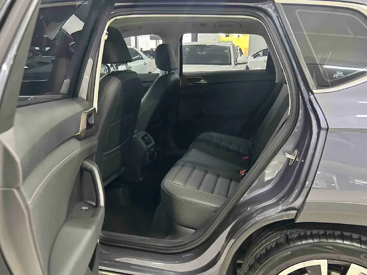 2022 Ford Transit 2.0T 202HP L4 6AT,autocango,china used car exporter,china ev exporter,chinese used car exporter,chinese used ev exporter