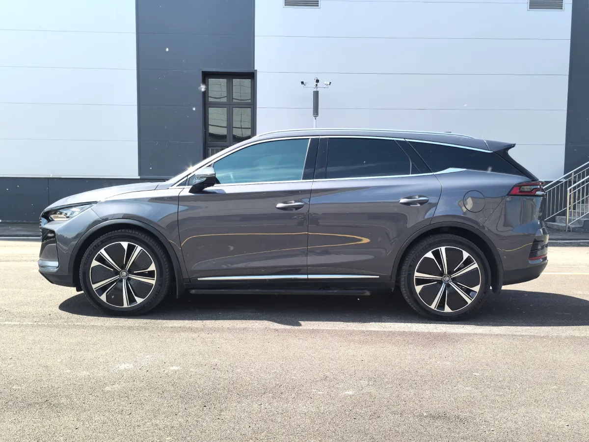 2022 Jeep Grand Commander 2.0T 265HP L4 9AT,autocango,china used car exporter,china ev exporter,chinese used car exporter,chinese used ev exporter