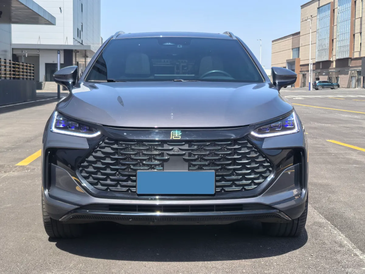 2022 Jeep Grand Commander 2.0T 265HP L4 9AT,autocango,china used car exporter,china ev exporter,chinese used car exporter,chinese used ev exporter